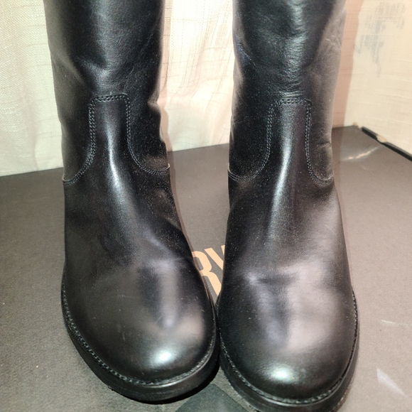 ✅ ✅ SOLD ✅ ✅FRYE Melissa Button Black Back Zip - Picture 4 of 4